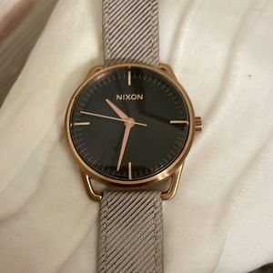 Nixon Watch The Mellor